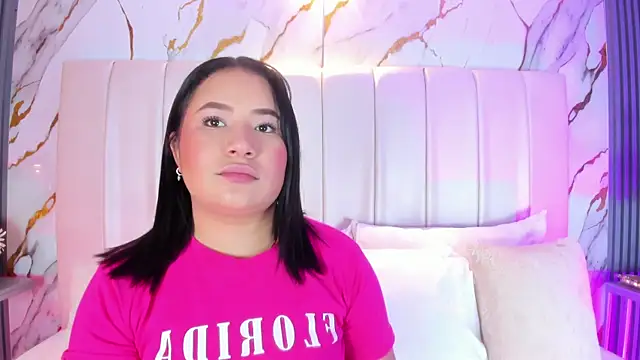 HannaKarson online show from February 24, 11:42 am