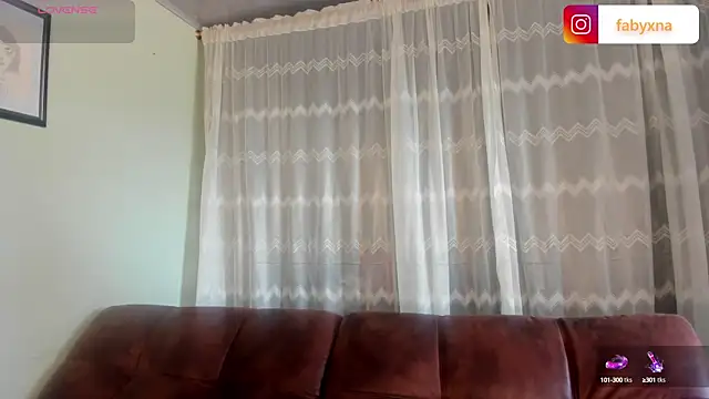 Snapshot of peyton_golden1 chatting on September 9, 9:58 pm peyton golden1 online show from September 9, 9:58 pm