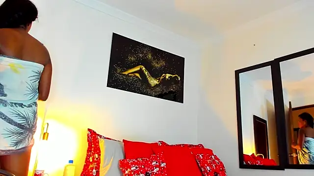 KimberlyBanks2 online show from January 17, 10:01 am