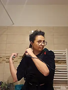 Selenna emma online show from December 15, 2:55 pm