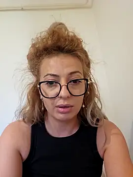 Selenna emma online show from September 18, 3:21 pm