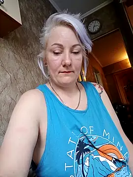 Tina Alev online show from June 15, 1:11 pm