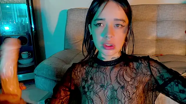 ariana-white- online show from March 31, 1:22 pm