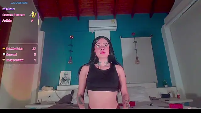 ariana-white- online show from October 24, 5:58 am