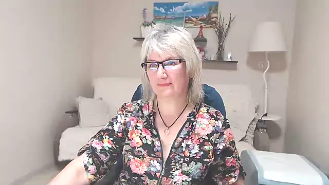 FleurMays online show from June 25, 4:34 am