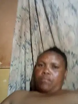 chubbyfreakyy1 online show from December 17, 8:24 pm