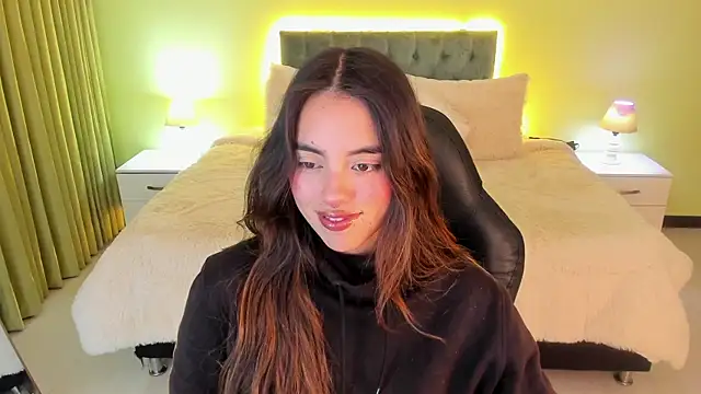  Charlotte evans 1 online show from November 12, 12:30 am