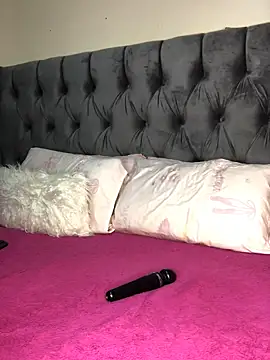 Anaelle24 online show from March 22, 10:43 am