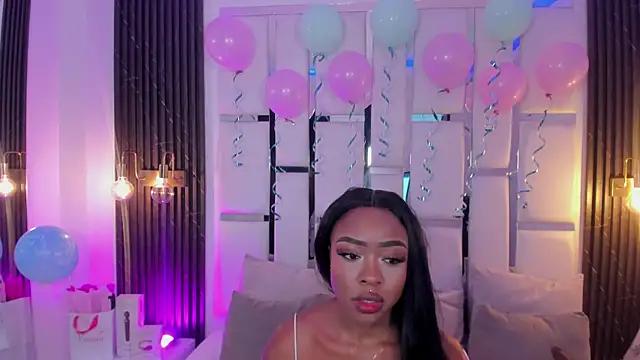 mia schwarz online show from November 29, 2:32 pm