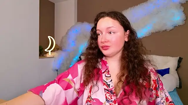 GloriNichols online show from November 17, 8:48 am