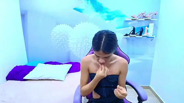 DEMI LEED online show from September 11, 11:32 am