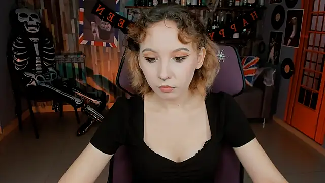 JasmineMilko online show from October 22, 5:23 am