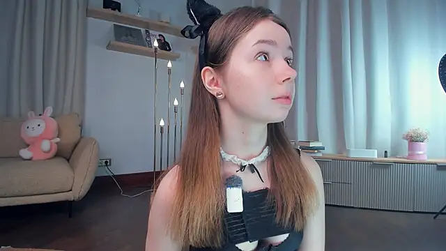 DominikaElis online show from April 21, 2:51 am