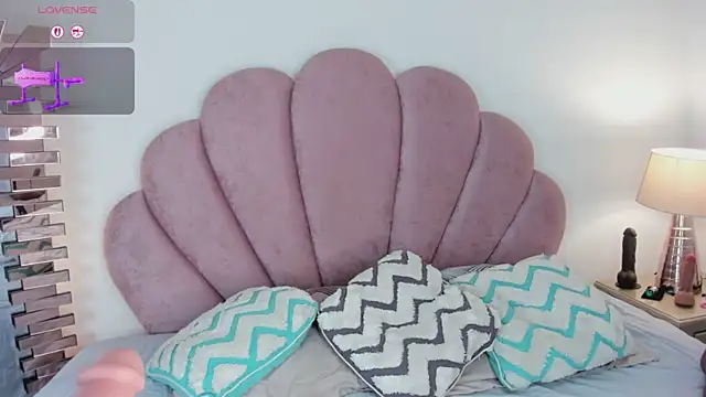 Daddysgirl1  online show from September 15, 11:01 pm