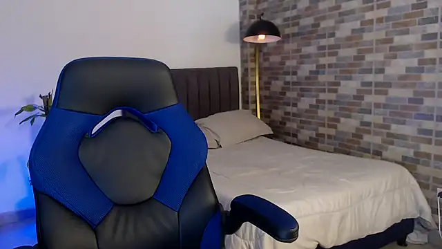 NicoleHaley online show from January 15, 10:32 am