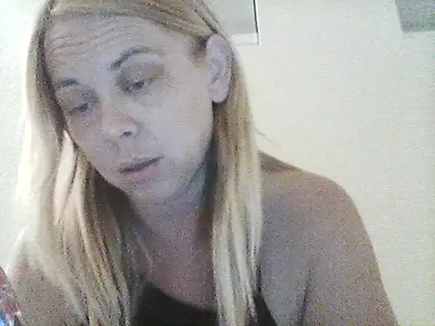 burrkitty online show from December 15, 6:29 am