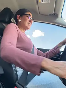 ValeriEvan online show from April 12, 8:00 pm