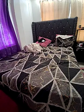 leoytessa 10 online show from September 22, 7:01 pm