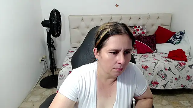 victoria jones online show from April 6, 2:18 pm