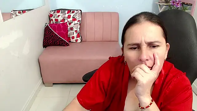 victoria jones online show from October 31, 6:01 pm