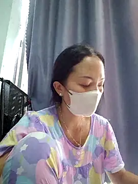 Baby-sexytits18 online show from October 6, 3:45 am