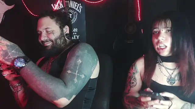 Snapshot of darkclothes chatting on September 25, 3:05 am darkclothes online show from September 25, 3:05 am