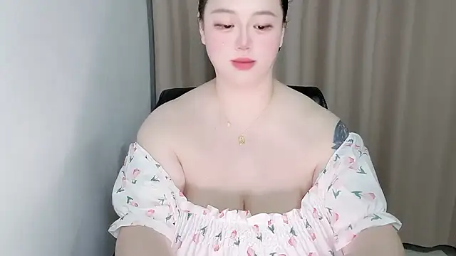 -Umail- online show from April 25, 1:41 pm