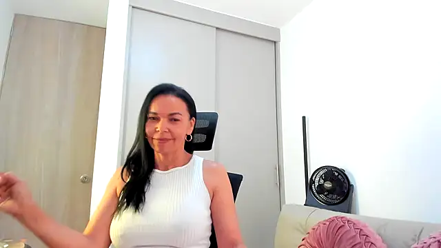 Evawalker  online show from September 25, 10:18 pm