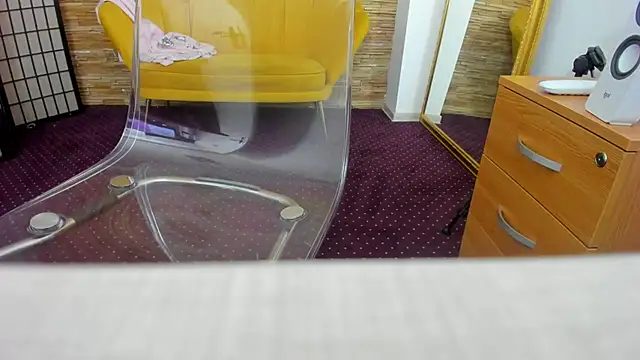 AishaRouhi online show from November 21, 5:42 am