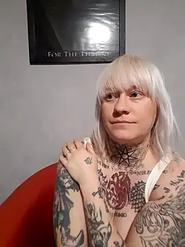 poussichienne online show from November 20, 1:45 pm