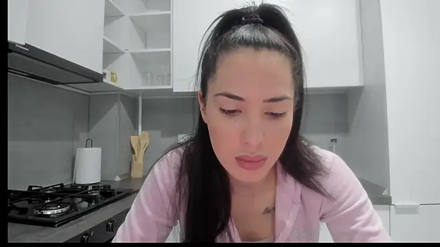 Emmapmg online show from November 24, 8:49 am