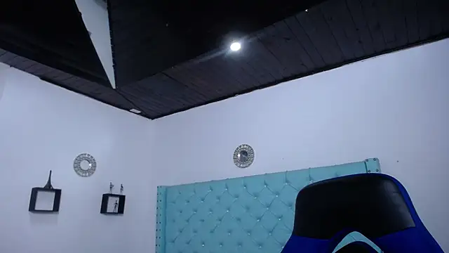 kathe-mills235 online show from April 11, 10:30 am