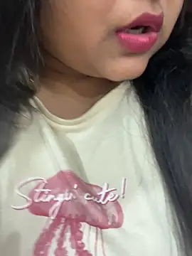 smile pretty online show from March 22, 7:42 pm