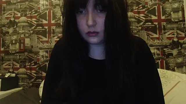 Lynylou online show from February 11, 11:39 pm