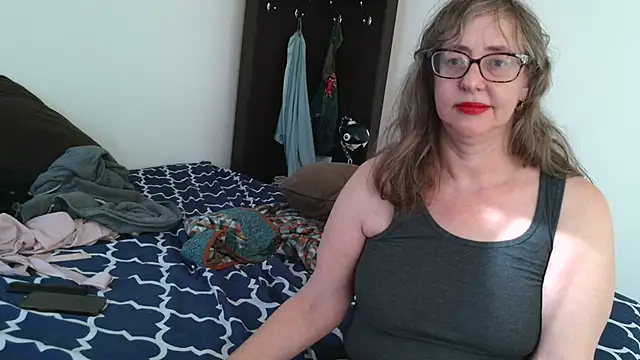 Snapshot of LilyLuscious chatting on September 23, 4:27 pm LilyLuscious online show from September 23, 4:27 pm
