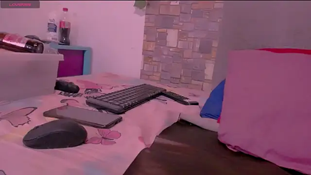 CrazyRousex online show from December 16, 4:57 pm