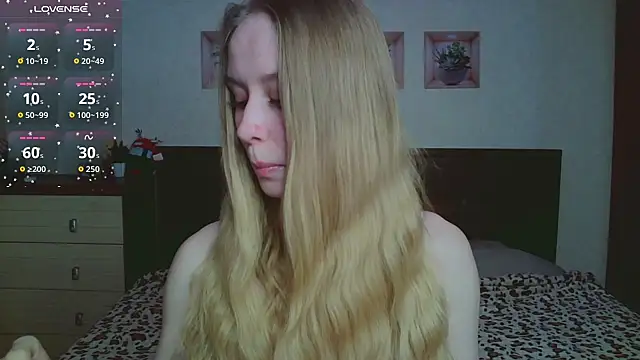 Lily  Devil online show from February 19, 4:39 pm