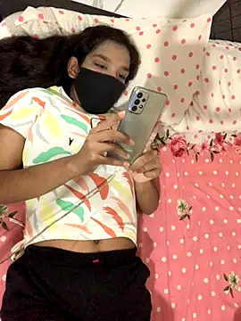 hottiess69 online show from September 16, 4:15 pm