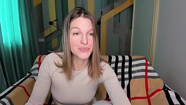 Snapshot of EmilyWalkeri chatting on October 23, 8:42 am EmilyWalkeri online show from October 23, 8:42 am