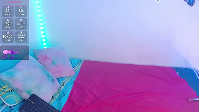 Emelyross  online show from March 2, 5:52 pm