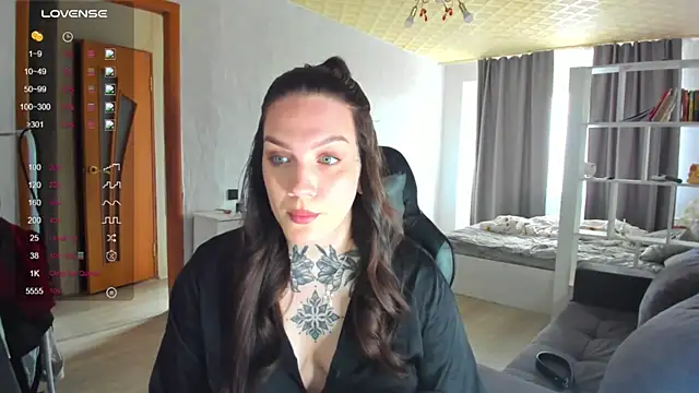 AizaRose online show from April 15, 6:58 am