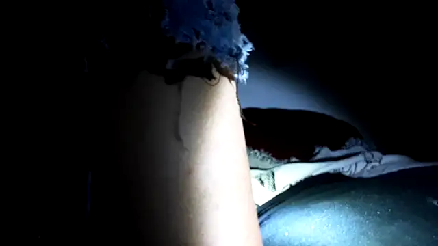 gurlnips online show from September 22, 10:35 am