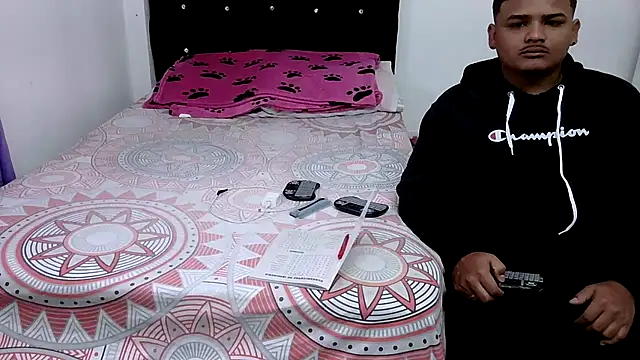 Boycuriousxxx online show from February 14, 11:23 am