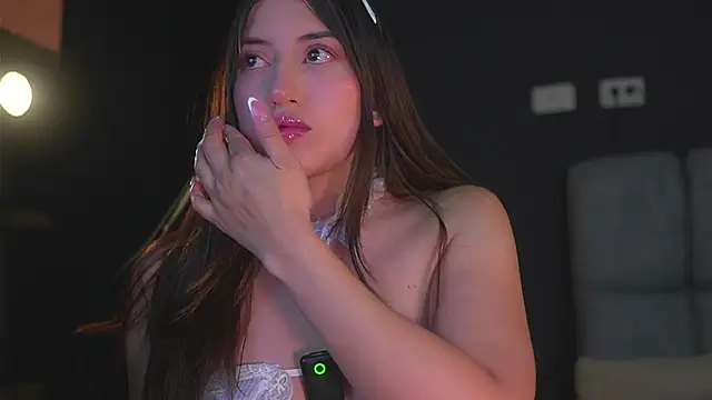 Snapshot of HannaFrancoo chatting on October 29, 12:04 am HannaFrancoo online show from October 29, 12:04 am