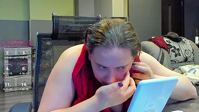 1lindsey1 online show from October 24, 6:37 pm