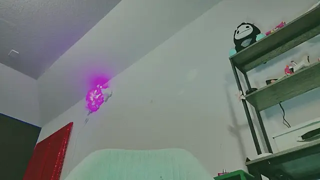 Snapshot of MissyRoulette chatting on October 21, 5:33 am MissyRoulette online show from October 21, 5:33 am