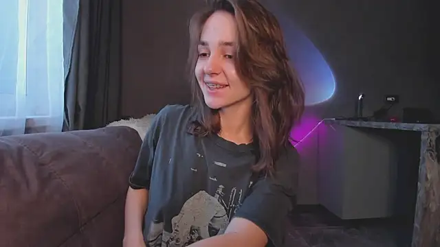 JudyAngil online show from February 16, 6:24 am