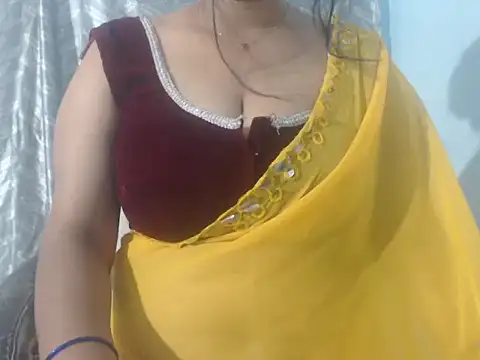 cute-priy online show from March 31, 7:08 am