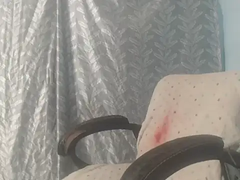 cute-priy online show from April 16, 5:52 am