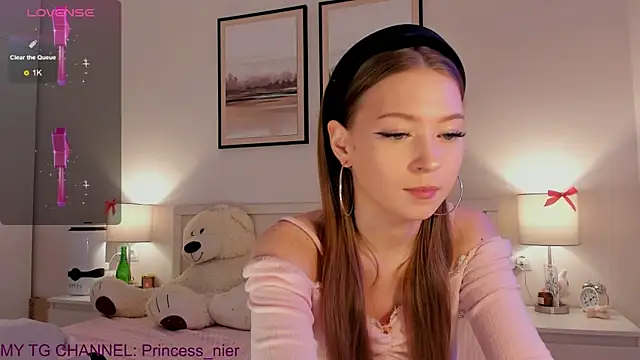 diana nier online show from January 7, 7:17 pm